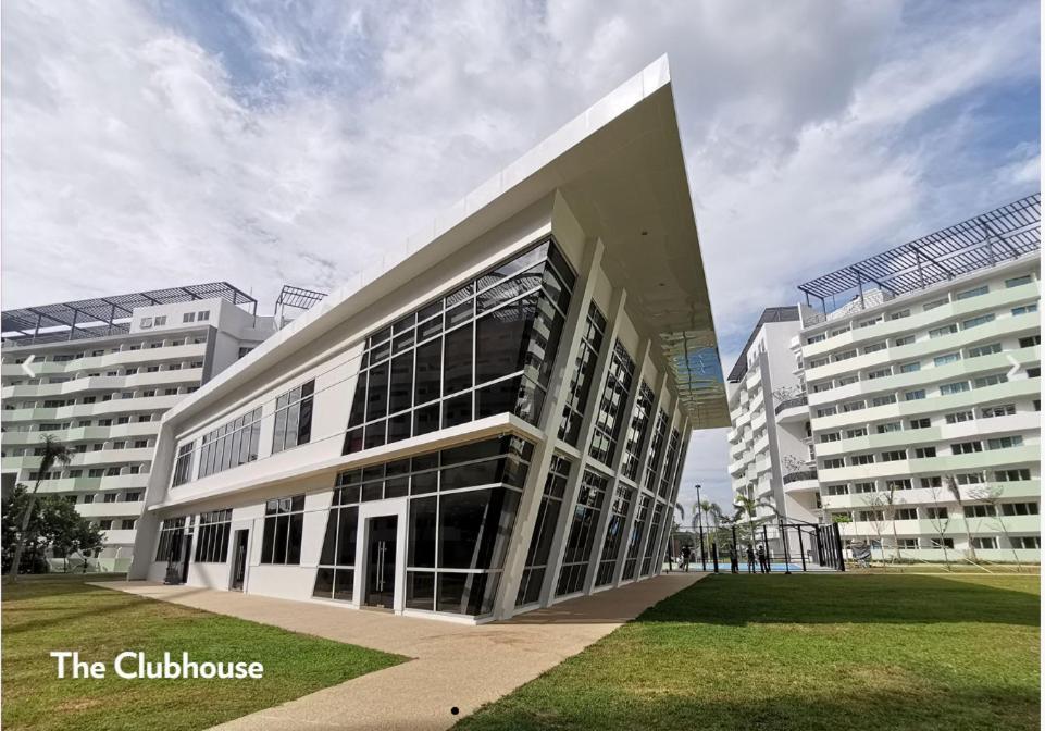 The Residences At Commonwealth By Century Properties เกซอนซิตี้ ภายนอก รูปภาพ